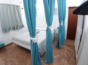 Гостиница Mawi Apartment - Peaceful apt. w/ double bed - 9min walk to Ortigia, Сиракуза